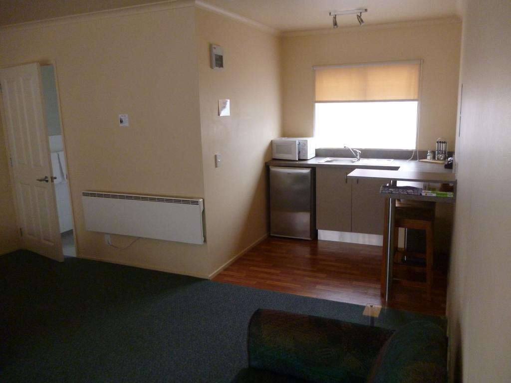 Heritage Court Motel Invercargill Room photo