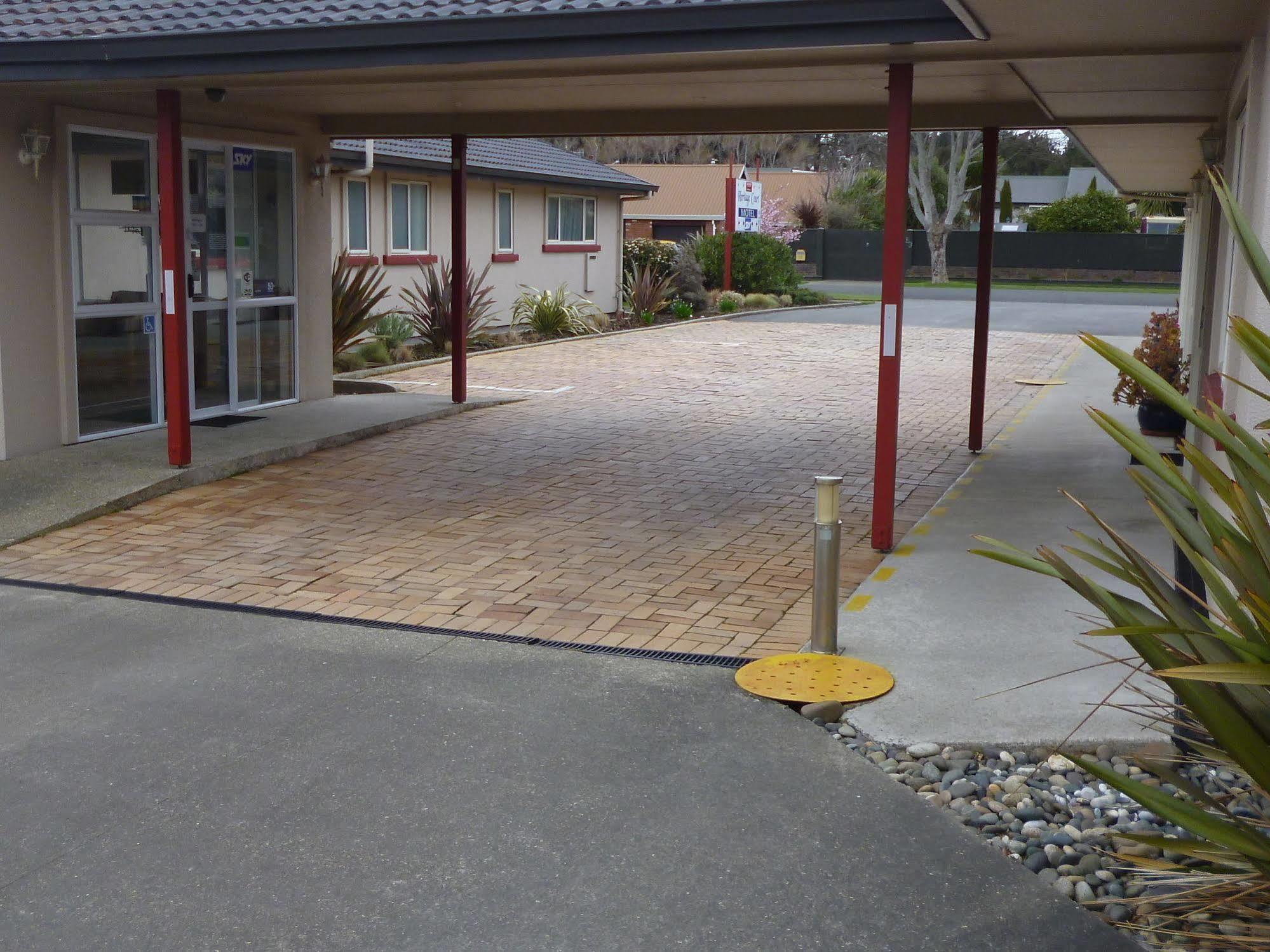 Heritage Court Motel Invercargill Exterior photo